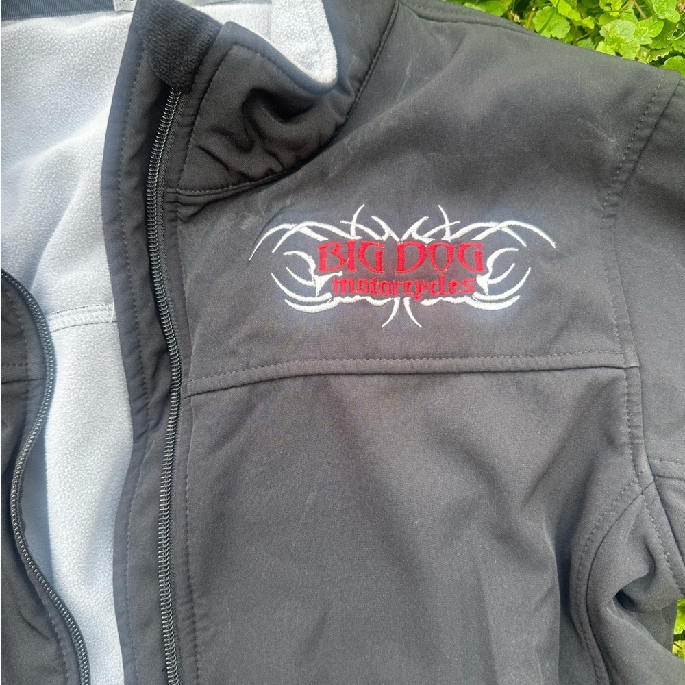 Black Jacket - Picture 2 of 3